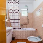 Valonija - Two Bedroom With Terrace And Garden View
