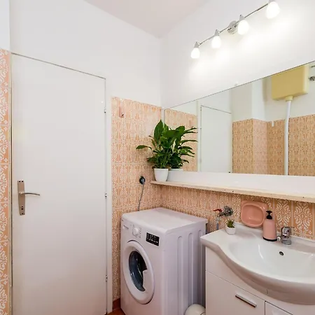 Apartment Valonija - Two Bedroom With Terrace And Garden View *