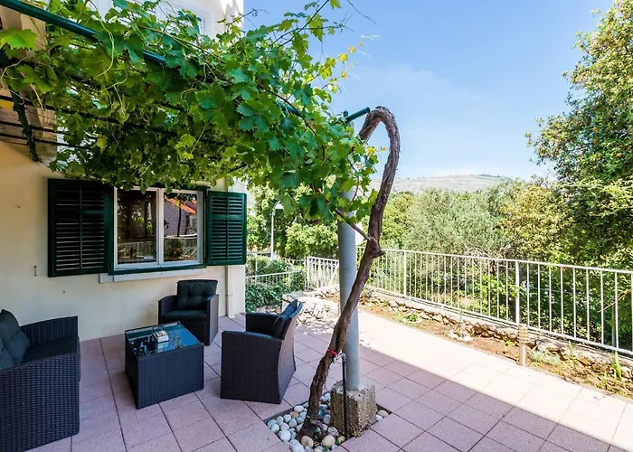Valonija - Two Bedroom With Terrace And Garden View Appartement Dubrovnik